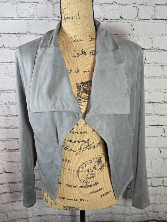 Romeo & Juliet Couture Jackets & Blazers - Romeo & Juliet Couture Gray Faux Suede Jacket Size M